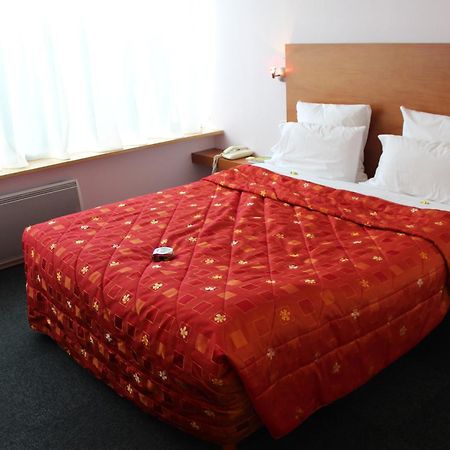 Hotel Restaurant Logis La Palette Wettolsheim Екстериор снимка
