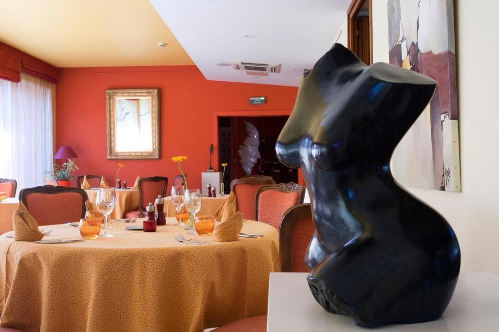 Hotel Restaurant Logis La Palette Wettolsheim Екстериор снимка